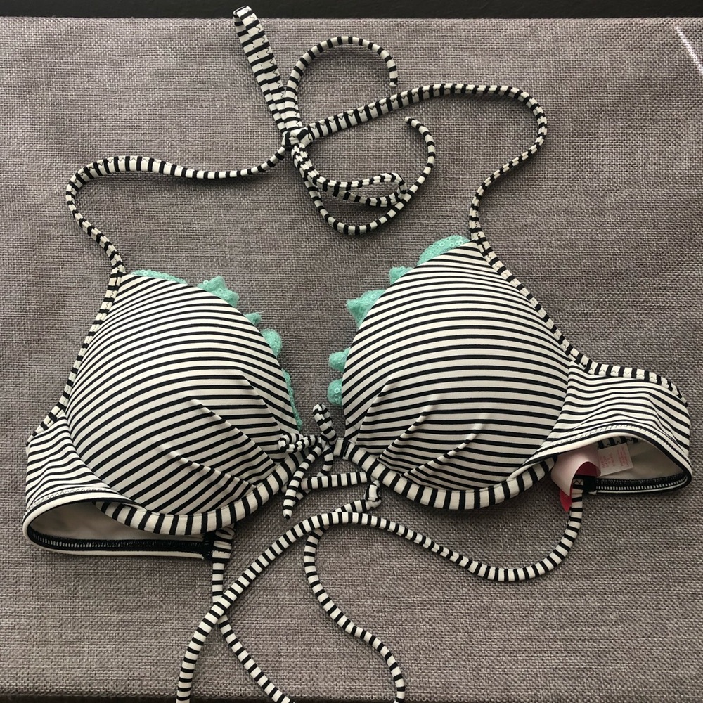 Victoria’s Secret Bikini Top